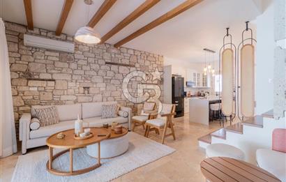 Alaçatı’da Satılık Cumbalı, Eşyalı 3+1 Villa