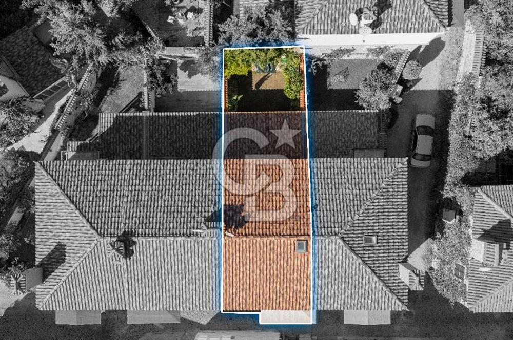 Alaçatı’da Satılık Cumbalı, Eşyalı 3+1 Villa