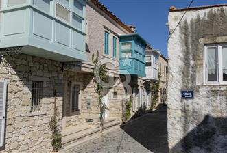 Alaçatı’da Satılık Cumbalı, Eşyalı 3+1 Villa - 1 - 339831