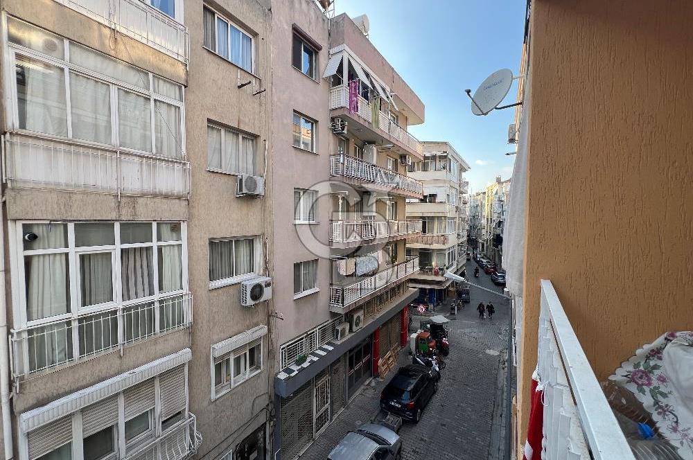 Karşıyaka Tuna Mahallesi'nde Kiralık 3+1 Daire