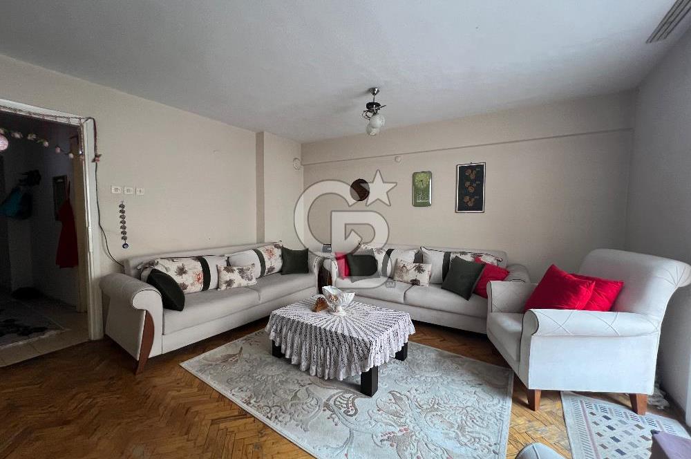 Karşıyaka Tuna Mahallesi'nde Kiralık 3+1 Daire