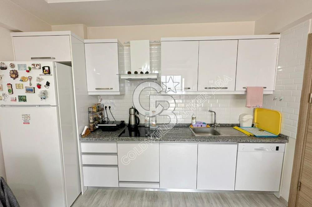 Kadınlar Denizi’nde Bakımlı 2+1 Ara Kat Daire | Eşyalı | Doğalgazlı | Geniş Balkon