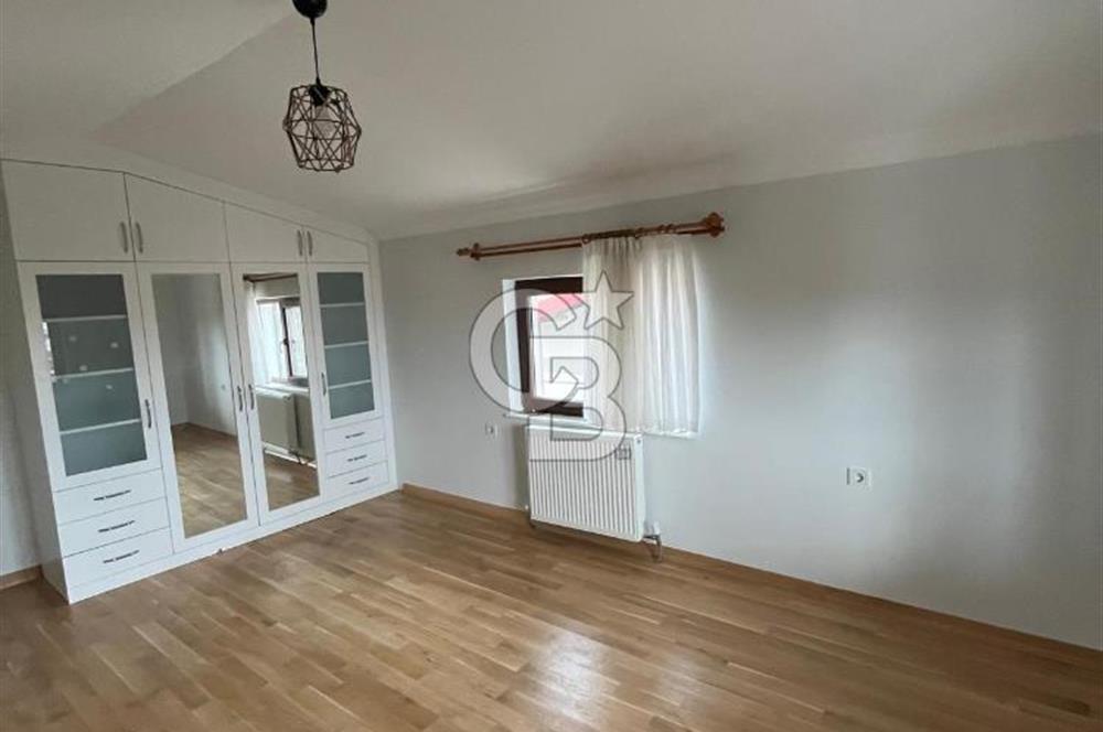 CB SITKI ŞİMŞEK'TEN DOKTORLAR SİTESİNDE TAMAMEN YENİLENMİŞ VİLLA