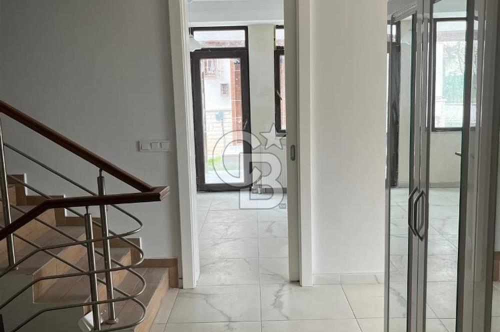 CB SITKI ŞİMŞEK'TEN DOKTORLAR SİTESİNDE TAMAMEN YENİLENMİŞ VİLLA