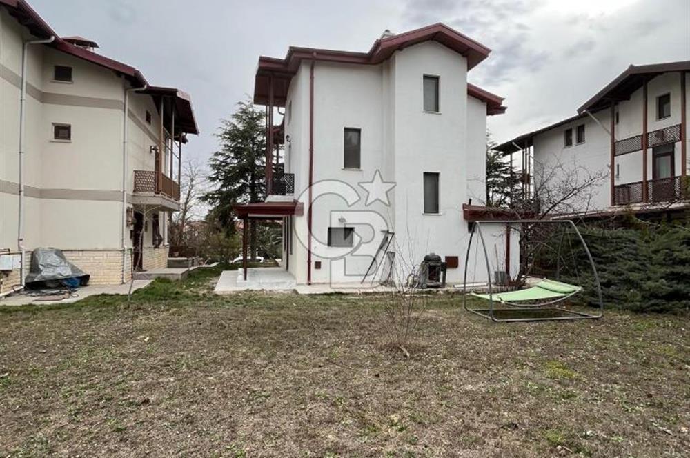 CB SITKI ŞİMŞEK'TEN DOKTORLAR SİTESİNDE TAMAMEN YENİLENMİŞ VİLLA