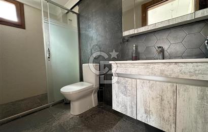 URLA GÜLBAHÇE 302m2 ARSA İÇİNDE SATILIK MÜSTAKİL VİLLA