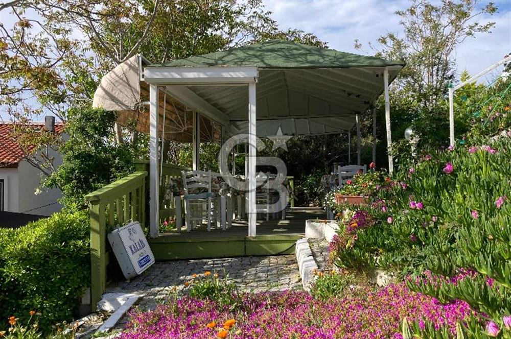 BOZCAADA RUM MAHALLESİNDE SATILIK 7 ODALI BUTİK OTEL