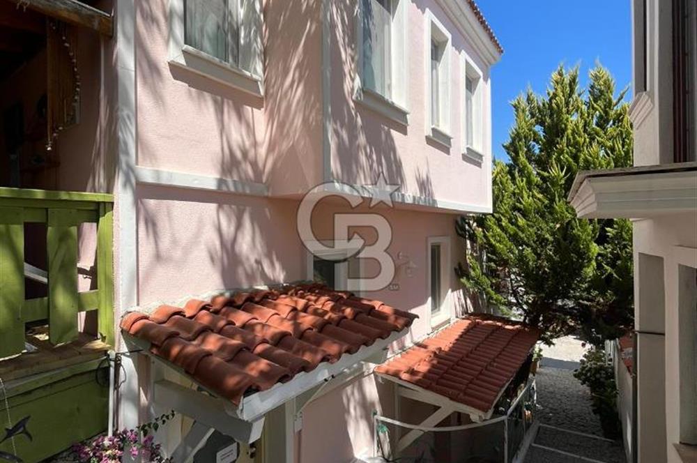 BOZCAADA RUM MAHALLESİNDE SATILIK 7 ODALI BUTİK OTEL