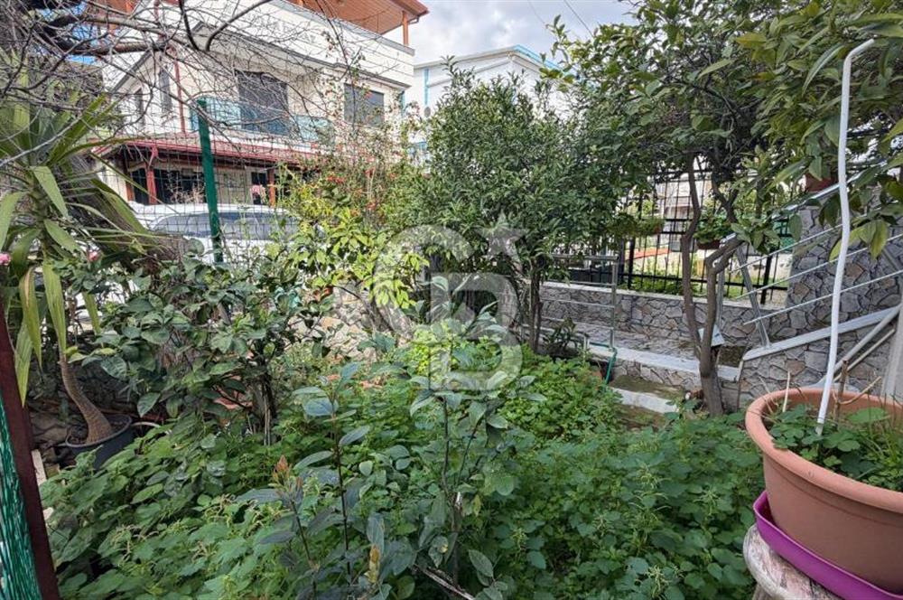 Seferihisar Ürkmez'de Deniz Tarafında 2+1 Eşyalı Kiralık Daire