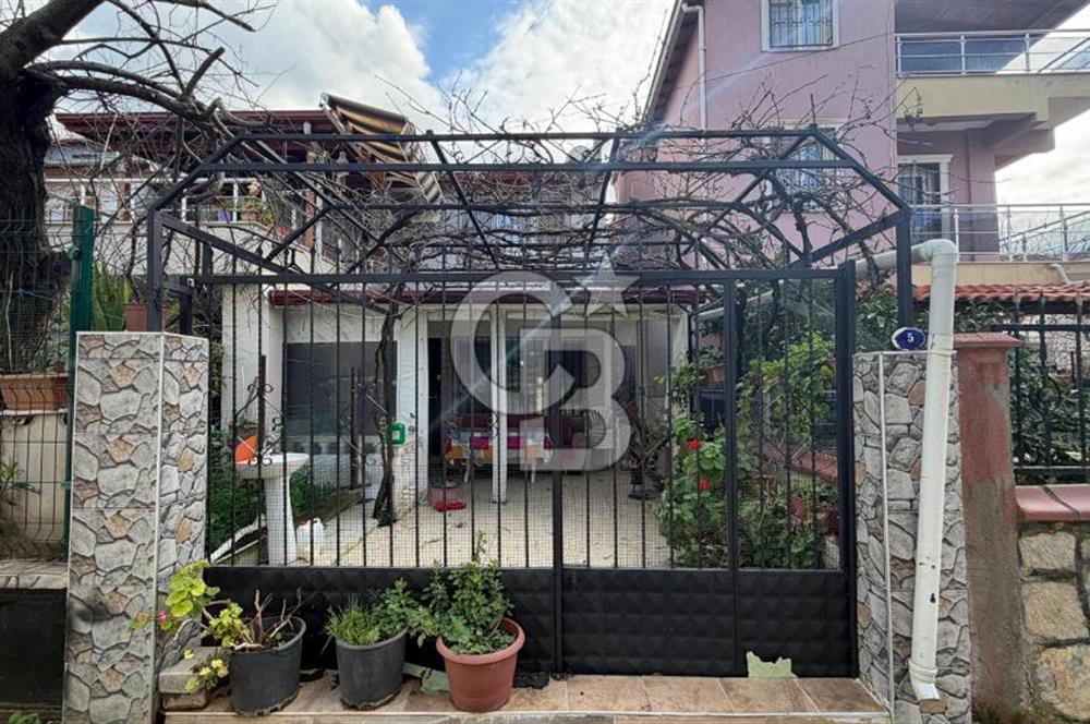 Seferihisar Ürkmez'de Deniz Tarafında 2+1 Eşyalı Kiralık Daire