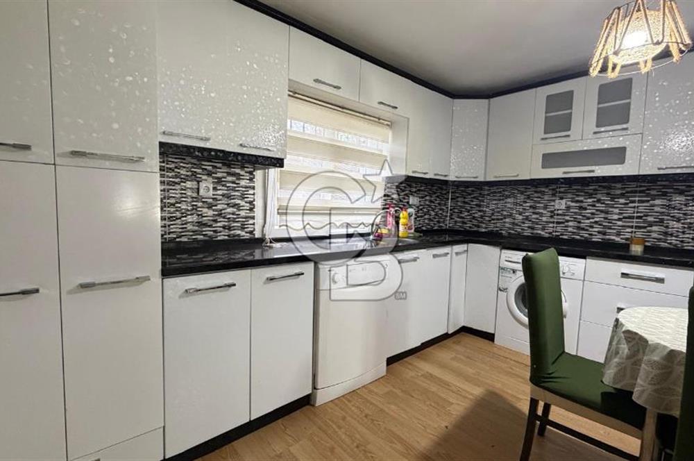 Seferihisar Ürkmez'de Deniz Tarafında 2+1 Eşyalı Kiralık Daire