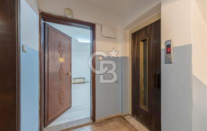 KARŞIYAKA ÇARŞI ARABACILAR SOKAKTA TADİLATLI KİRALIK OFİS BÜRO