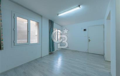 KARŞIYAKA ÇARŞI ARABACILAR SOKAKTA TADİLATLI KİRALIK OFİS BÜRO