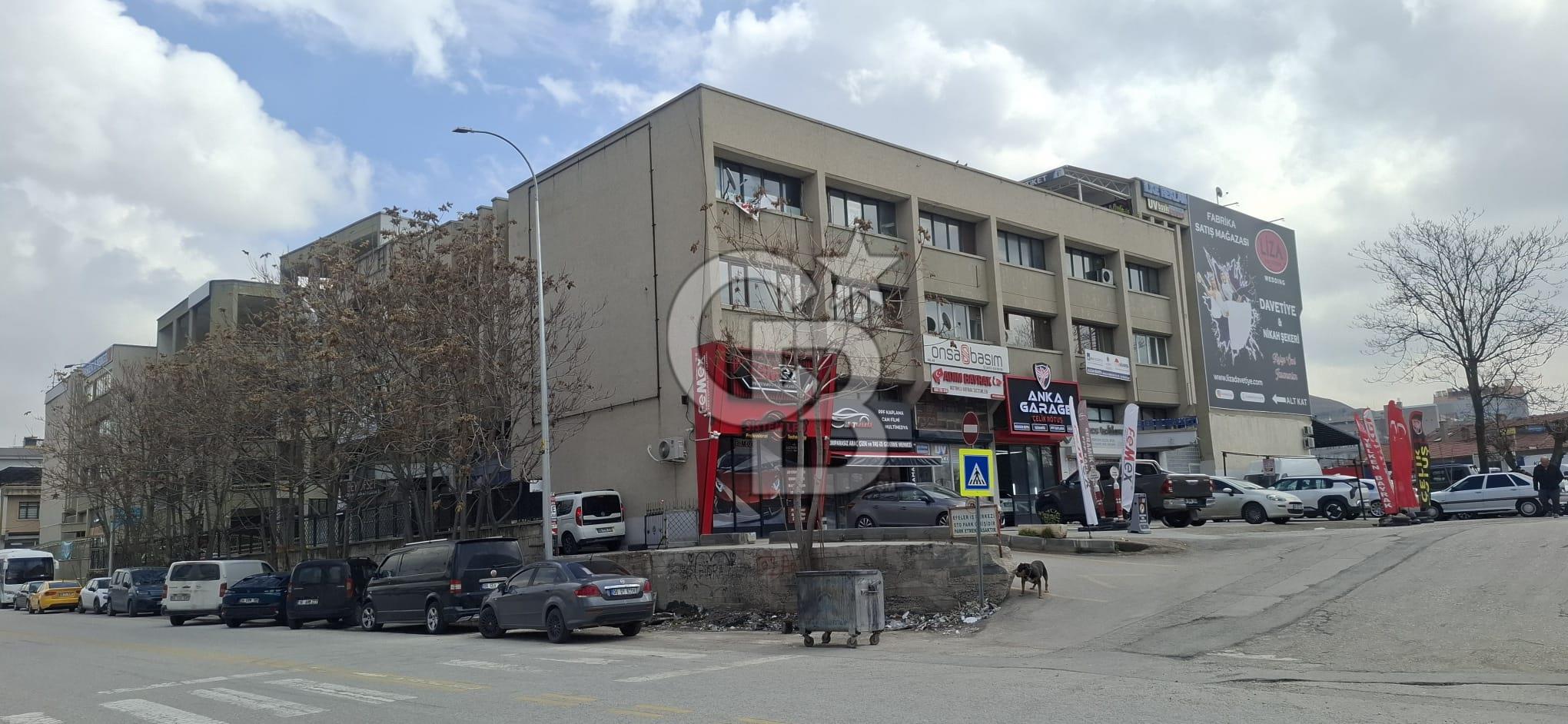 Efeler İş Merkezi'nde Kiralık 40m² Dükkan - Kazımkarabekir Cad.