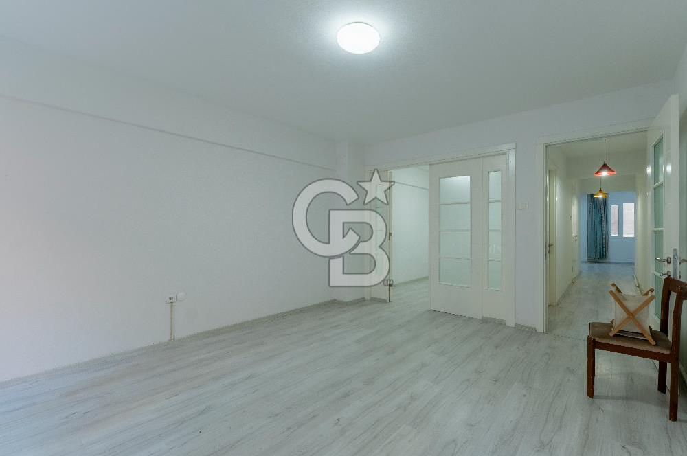 KARŞIYAKA ÇARŞI ARABACILAR SOKAKTA TADİLATLI KİRALIK OFİS BÜRO