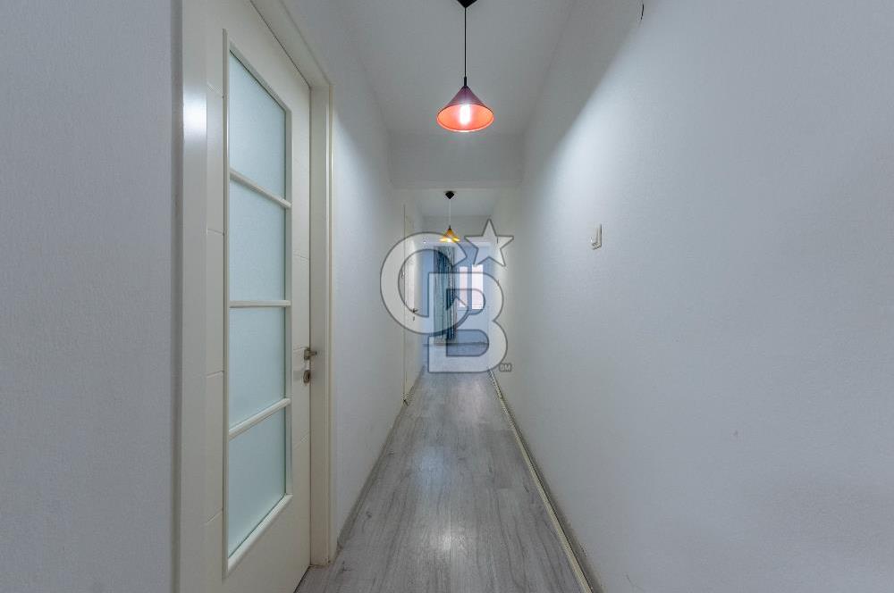 KARŞIYAKA ÇARŞI ARABACILAR SOKAKTA TADİLATLI KİRALIK OFİS BÜRO