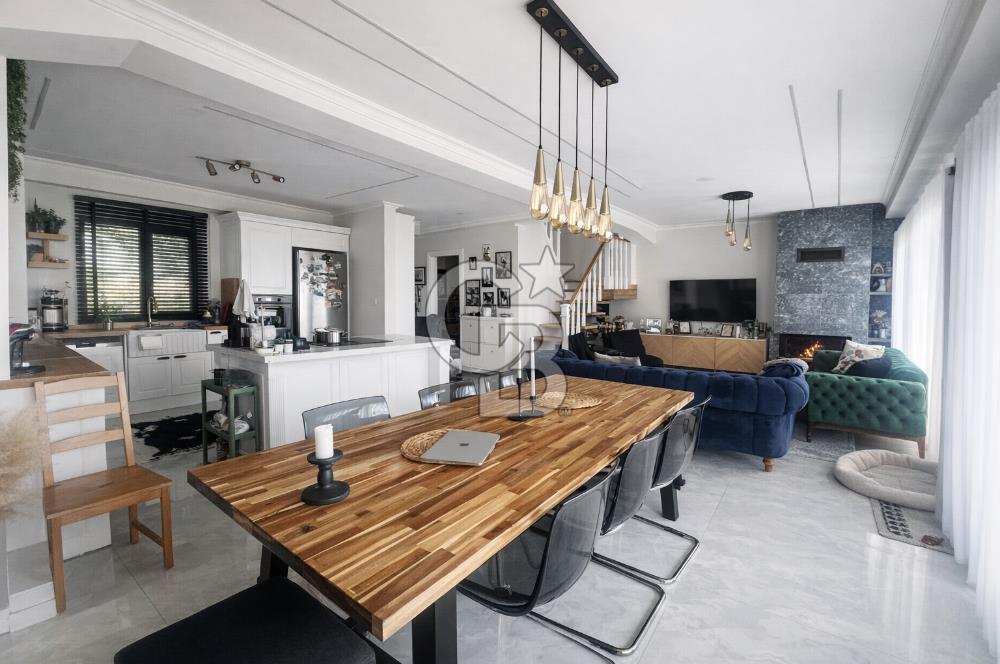 Çanakkale Çınarlı Köyünde Boğaz Manzaralı 3+1 Satılık Villa