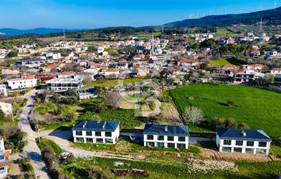 Çanakkale Çınarlı Köyünde Boğaz Manzaralı 3+1 Satılık Villa