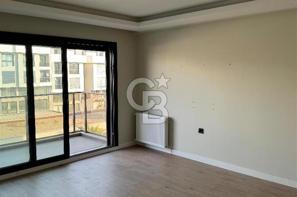 Görece Forbest Cadde 35 Sitesinde Satılık Lüks Daire 