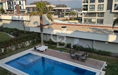 Görece Forbest Cadde 35 Sitesinde Satılık Lüks Daire 