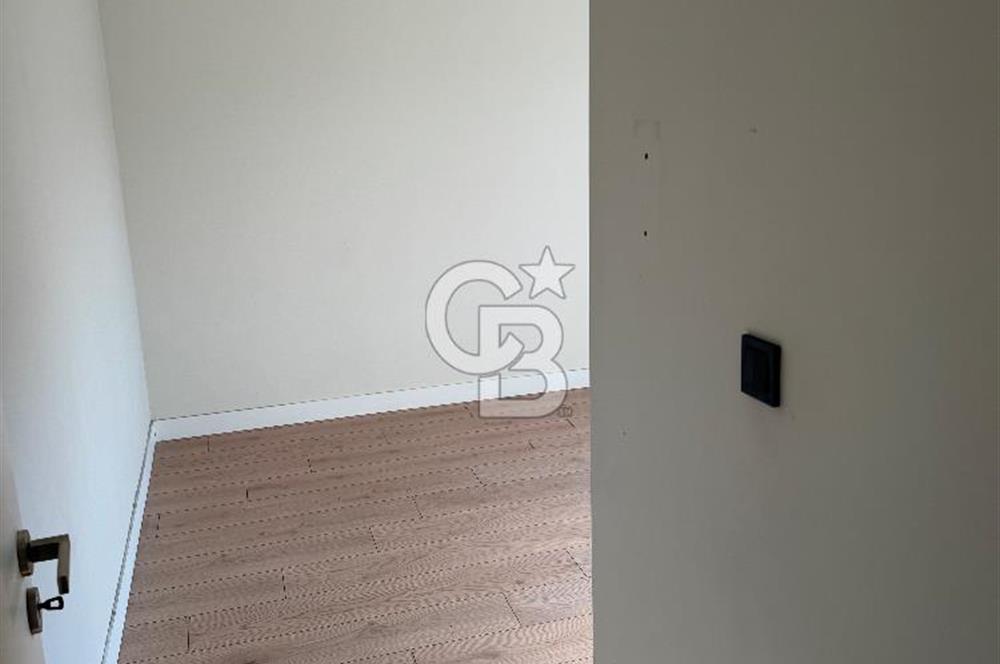 Görece Forbest Cadde 35 Sitesinde Satılık Lüks Daire 