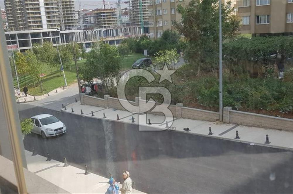 Ümraniye Esenşehir Mah. Necip Fazıl Caddesinde Kiralık 2+1 Daire