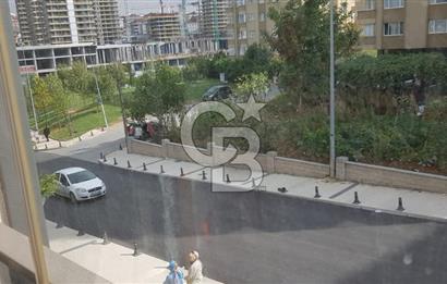 Ümraniye Esenşehir Mah. Necip Fazıl Caddesinde Kiralık 2+1 Daire