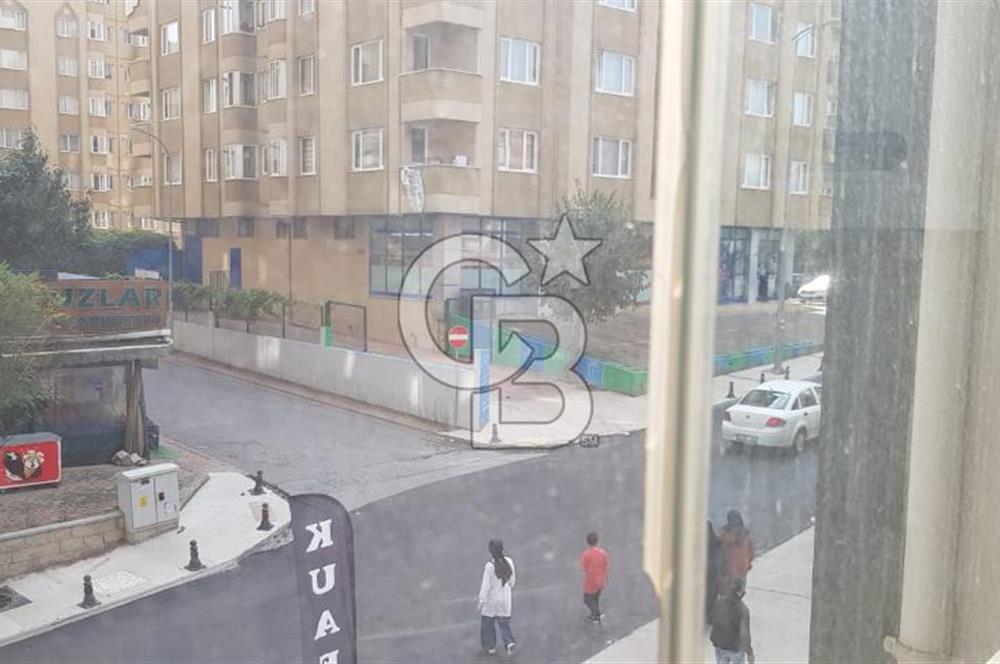 Ümraniye Esenşehir Mah. Necip Fazıl Caddesinde Kiralık 2+1 Daire