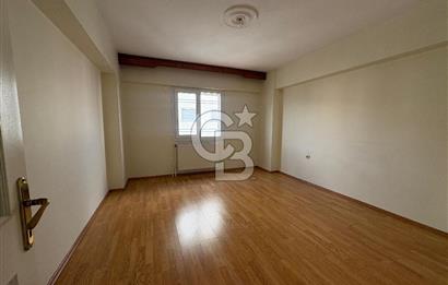 BAYRAKLIDA 3+1 GENİŞ DAİRE