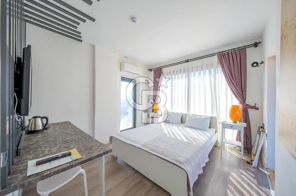 KARABURUN, MORDOĞANDA SATILIK BUTİK OTEL 