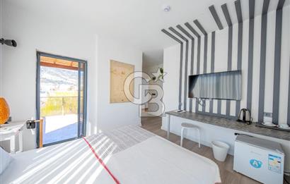 KARABURUN, MORDOĞANDA SATILIK BUTİK OTEL 