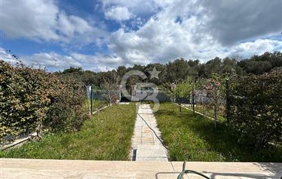 Ayvalık Küçükköy Mahallesin'de Satılık 3+1 Villa