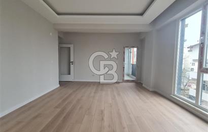 Site içerisinde satılık geniş daire