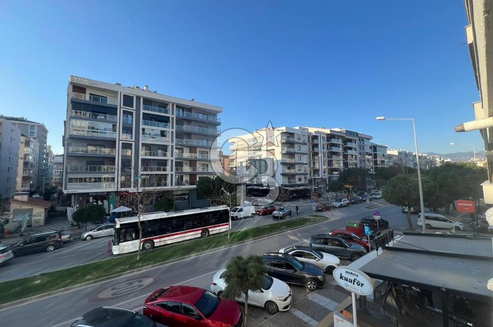 Karşıyaka Aksoy Mah. Girne Bulvarında 3+1 Eşyalı Kiralık Daire
