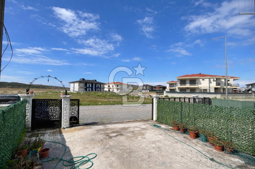 Ayvalık Küçükköy Mahallesin'de Satılık 3+1 Villa