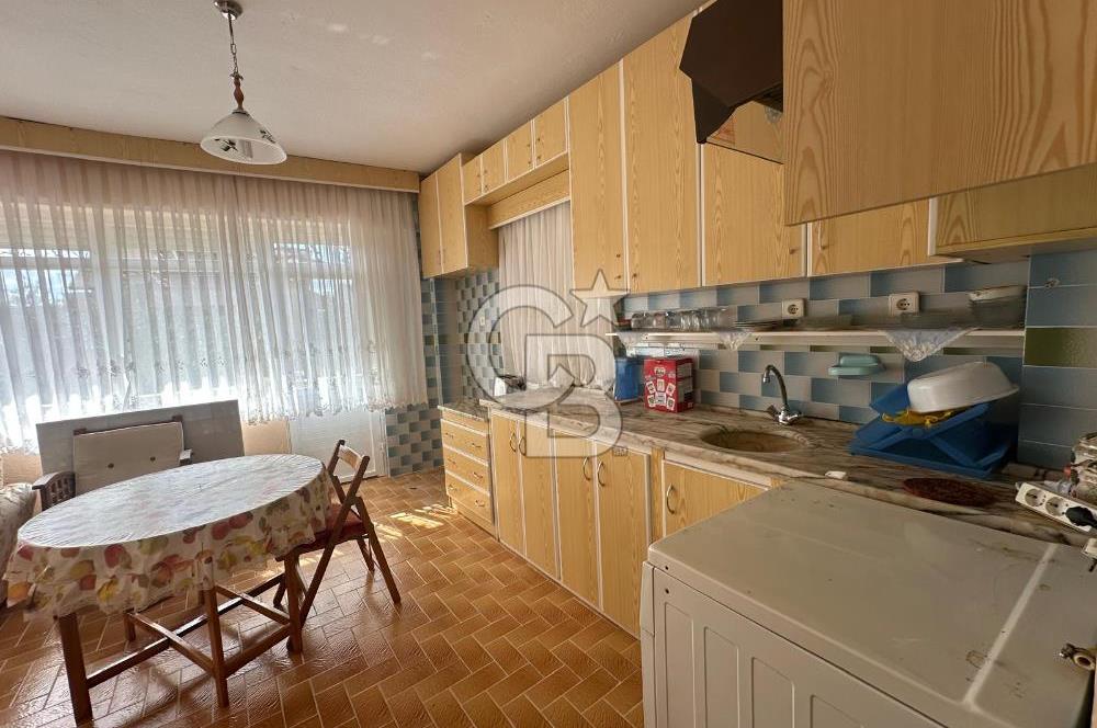 ÇANAKKALE GÜZELYALI DA 3 KATLI KOMPLE SATILIK BİNA