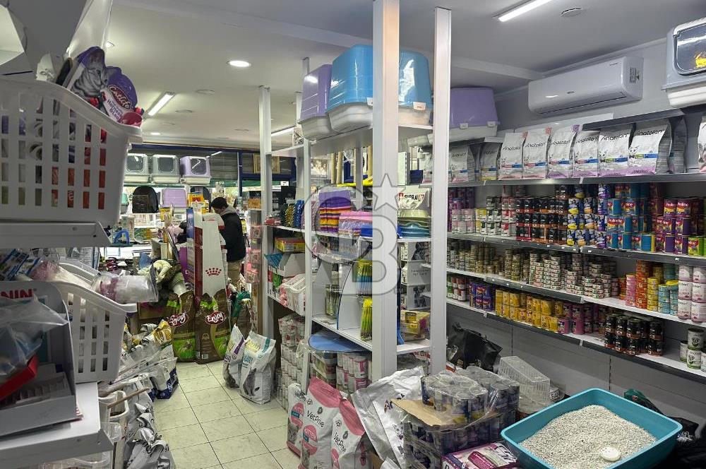 Cadde Üzeri, Kiracılı & Yüksek Arsa Paylı Satılık Dükkan!