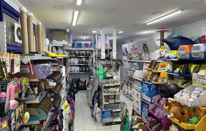 Cadde Üzeri, Kiracılı & Yüksek Arsa Paylı Satılık Dükkan!