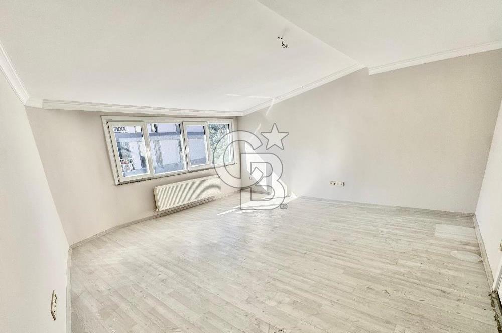 Kağıthane Çeliktepe'de Satılık 3+1 Çatı Katı Daire