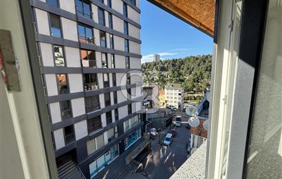 Kağıthane Çeliktepe'de Satılık 3+1 Çatı Katı Daire