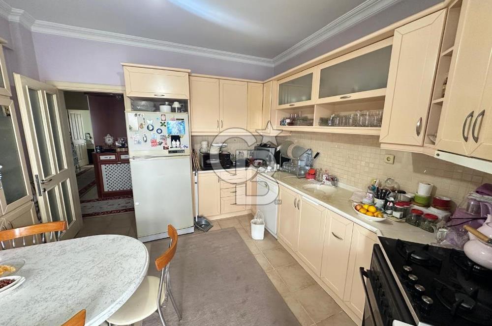 Bağbaşı Mah. Soylu Sitesi'nde 3+1 170M² Satılık Daire