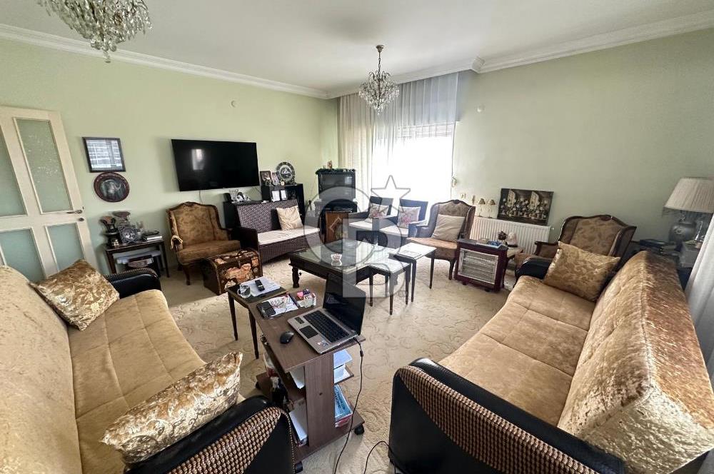 Bağbaşı Mah. Soylu Sitesi'nde 3+1 170M² Satılık Daire