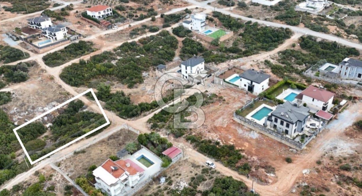 Didim Akyeniköyde Satılık Villa İmarlı Arsa