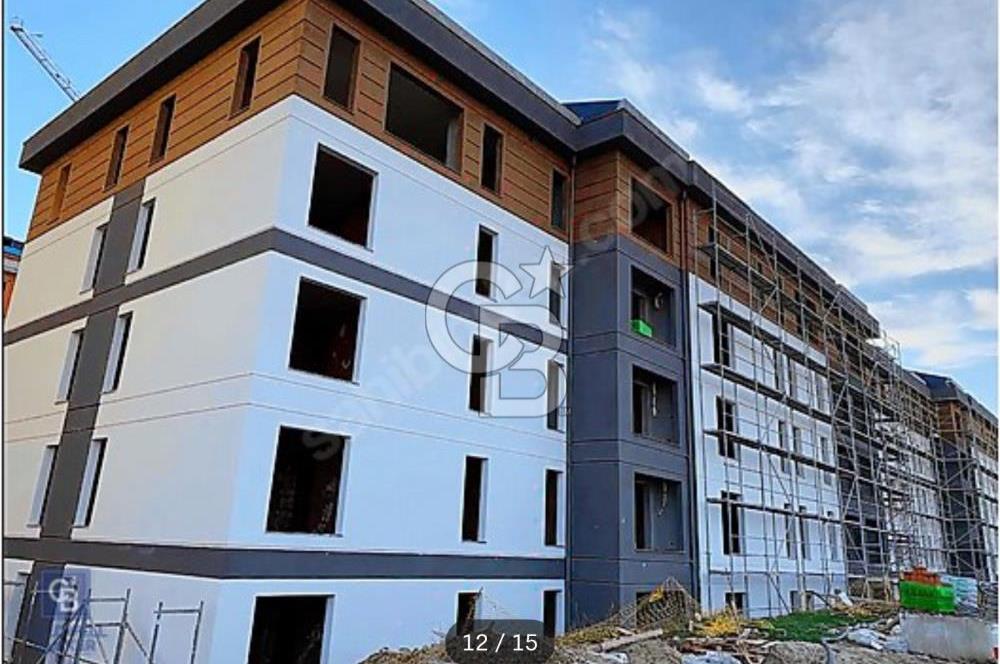 Arnavutköy Fly park sitesinde 3+1 satılık daire 