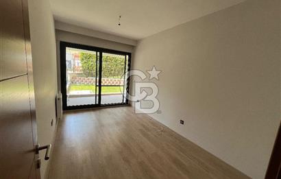 Park Yaşam Santorini'de Geniş Bahçeli Kiralık Büyük 1+1 Daire