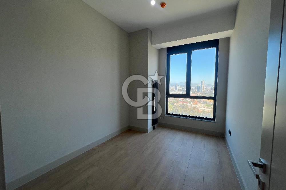 Evora İzmir'de 2+1 Büyük Tip Ebeveyn Banyolu Kiralık Daire