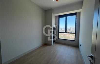 Evora İzmir'de 2+1 Büyük Tip Ebeveyn Banyolu Kiralık Daire