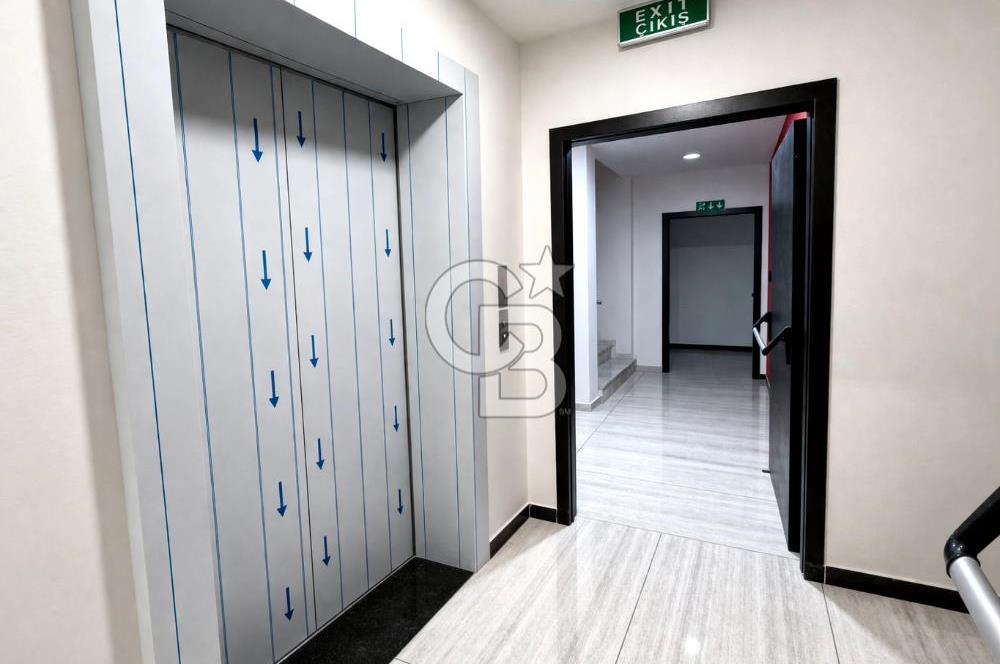 Ataşehir İFM'ye Komşu TEM Yanyolda Kiralık Depo-Ofis Alanı