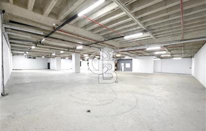 Ataşehir İFM'ye Komşu TEM Yanyolda Kiralık Depo-Ofis Alanı