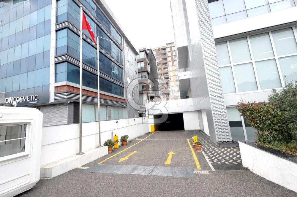 Ataşehir İFM'ye Komşu TEM Yanyolda Kiralık Depo-Ofis Alanı